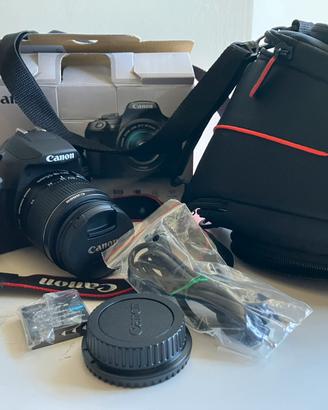 Reflex Canon EOS 2000D + accessori - pari al nuovo