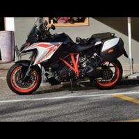 KTM SUPERDUKE 1290 GT