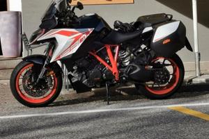 KTM SUPERDUKE 1290 GT