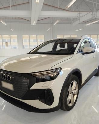 AUDI Q4 E-TRON 40 E-TRON BUSINESS SUV