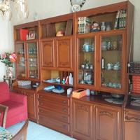 Divano letto 2 posti + mobile del tinello+ tavolo