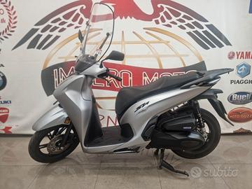 Honda SH 350i sport 2025 Km 4000