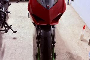 Ducati panigale v4