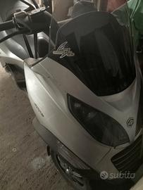 scooter piaggio MP3 