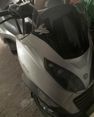 scooter piaggio MP3 
