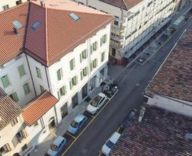 NEGOZIO A VERONA