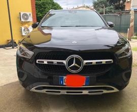 MERCEDES GLA 180d - 2021