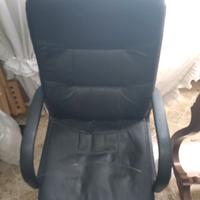 Sedia in pelle nera