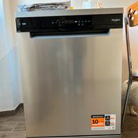 Lavastoviglie Whirpool come nuova