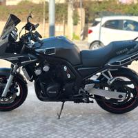 Yamaha FZ 600