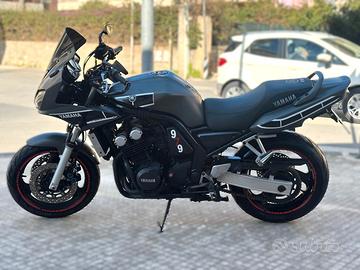 Yamaha FZ 600