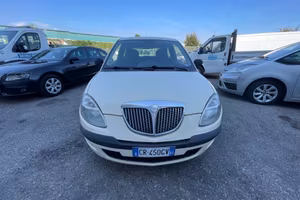 Lancia Ypsilon 1.2 Oro