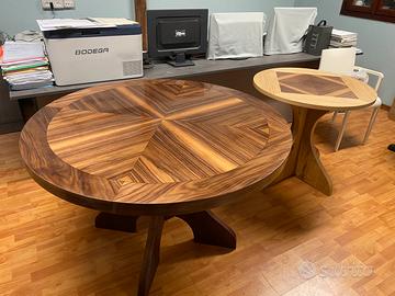 Tavolo intarsiato in noce