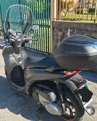 Honda sh 300