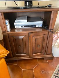 Mobile porta TV in legno con vano e ante battenti
