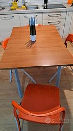 Tavolo da cucina 120cm x 80cm completo di 4 sedie