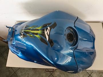 Serbatoio benzina Yamaha R1 del 2004