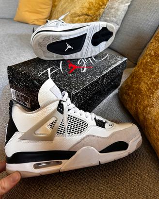 Jordan 4 military black