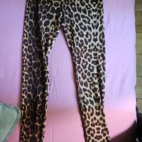 leggings e t-shirt leopardata 
