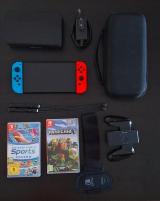Nintendo Switch OLED + 2 Giochi + Custodia