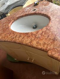 lavandino angolo piano in marmo rosso