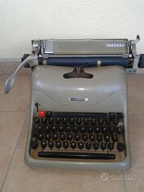 Macchina da scrivere Olivetti Lexikon 80 del 1956