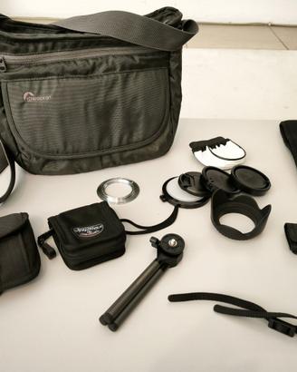 Borsa fotografica Lowepro con accessori
