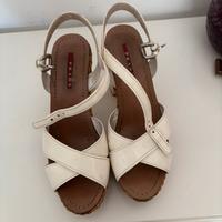 N 38 Sandali Prada vernice bianca