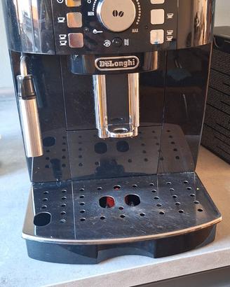 Macchina caffè magnifica de longhi
