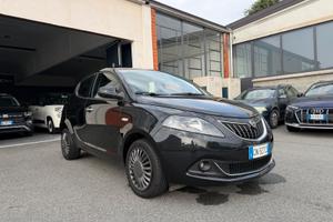 Lancia Ypsilon 1.0 FireFly 5 porte S&S Hybrid Gold