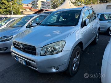 Toyota RAV4 5 Porte RAV4 2.2 d-4d Luxury 136cv
