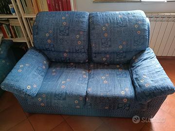 Divani 3 + 2 posti – Comodi e integri