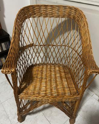 Sedia in vimini intrecciato artigianale vintage