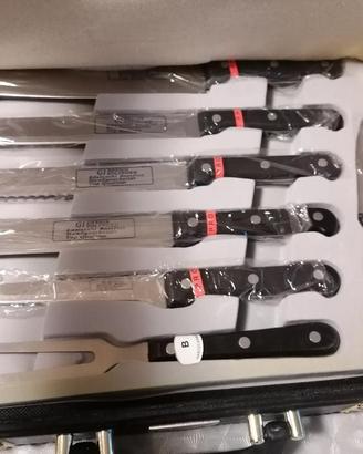 SET COLTELLI E POSATE