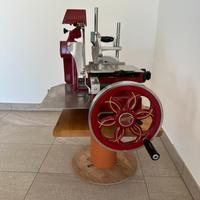 Affettatrice manuale a volano Noaw Rossa 300/10