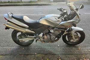 Honda Hornet - 2002