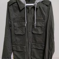Parka uomo verde militare della linea Divided di H
