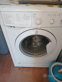 Lavatrice indesit