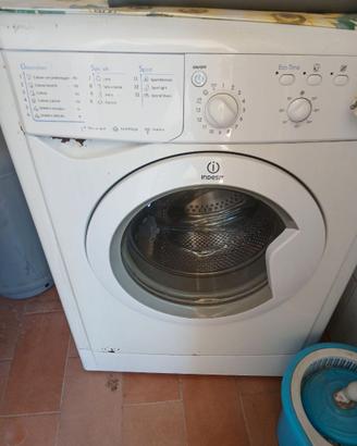 Lavatrice indesit