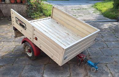 Carrello rimorchio marca Ellebi, da revisionare.
