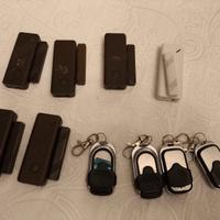 6 sensori magnetici e 4 telecomandi universali