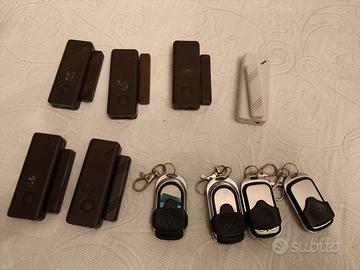 6 sensori magnetici e 4 telecomandi universali