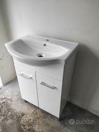 Mobile bagno con lavabo misure: 56,5LX86Hx42,5P