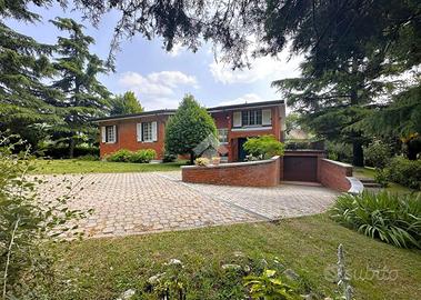 VILLA SINGOLA A GREZZANA