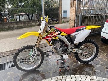 Suzuki 250