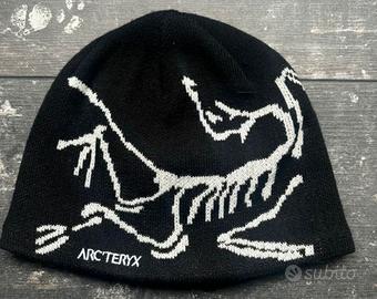 cappello nero Arc’teryx
