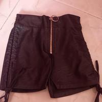 Pantaloncino ecopelle 