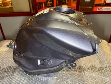 SERBATOIO BENZINA YAMAHA R1 2004 2005 2006