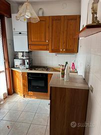 cucina, sala, bagno, camera con letto