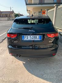 JAGUAR F-PACE 2.0 D i4 R Sport